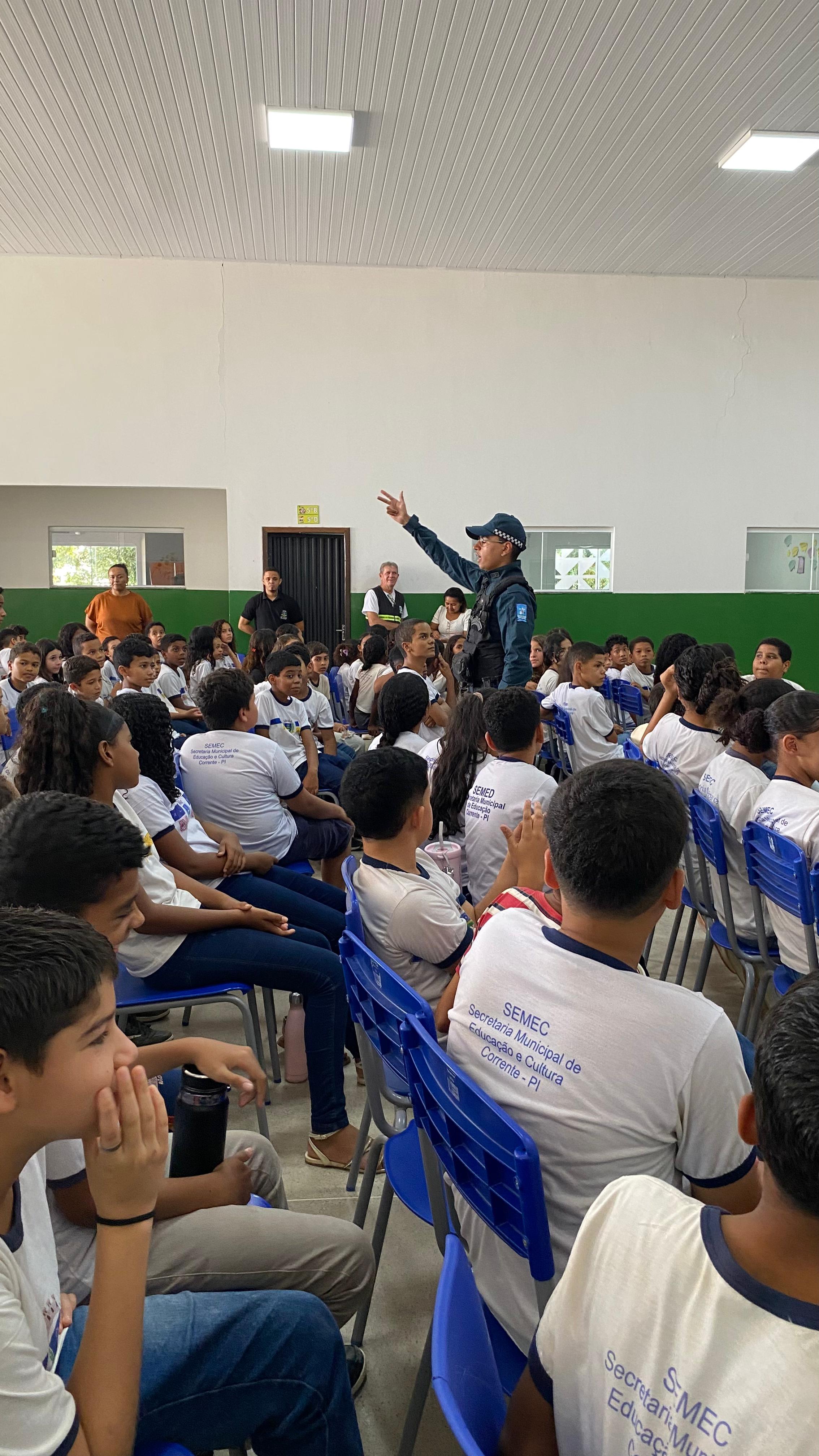 Educação para a Vida: Superintendência de Trânsito inicia ciclo de palestras do Maio Amarelo nas escolas